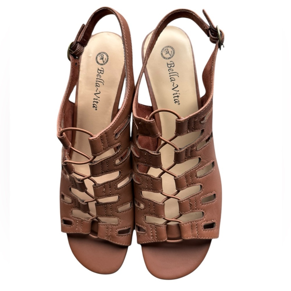😍Bella Vita woman’s size 11 leather upper slides, sandals shoes.